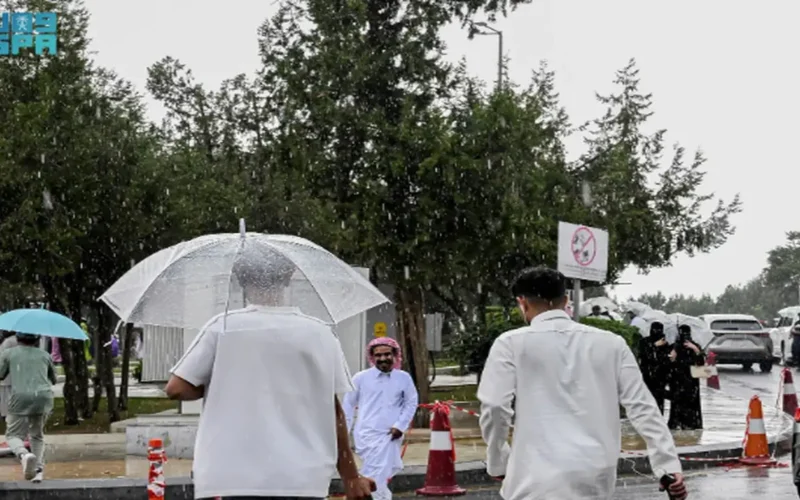 تحذير أولي.. أمطار غزيرة متوقعة بالرياض يوم الثلاثاء